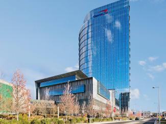 tall skyscraper building 