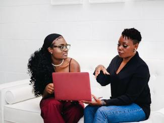 Women in front of laptop