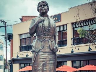 Maggie Walker statue